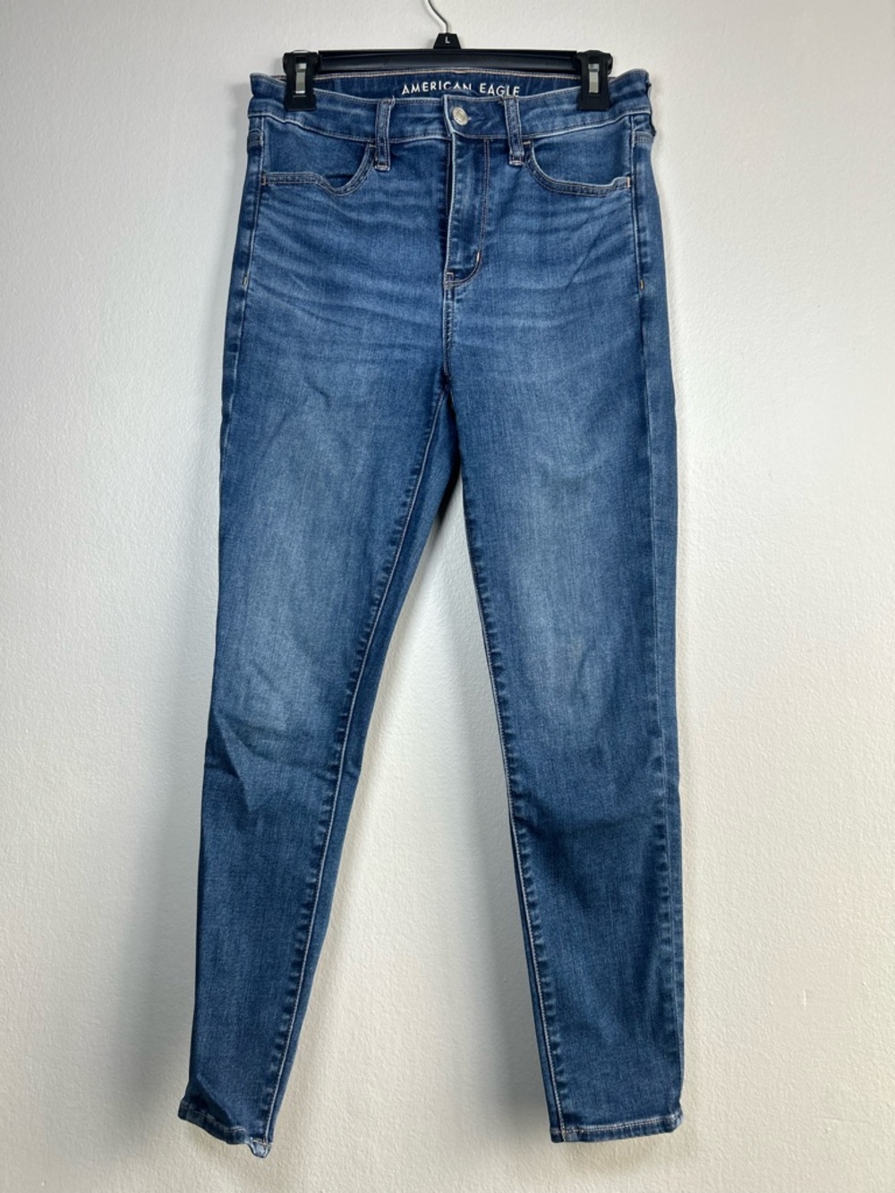 American Eagle Outfitters Medium Blue High-Rise Skinny Jeans size 6 short